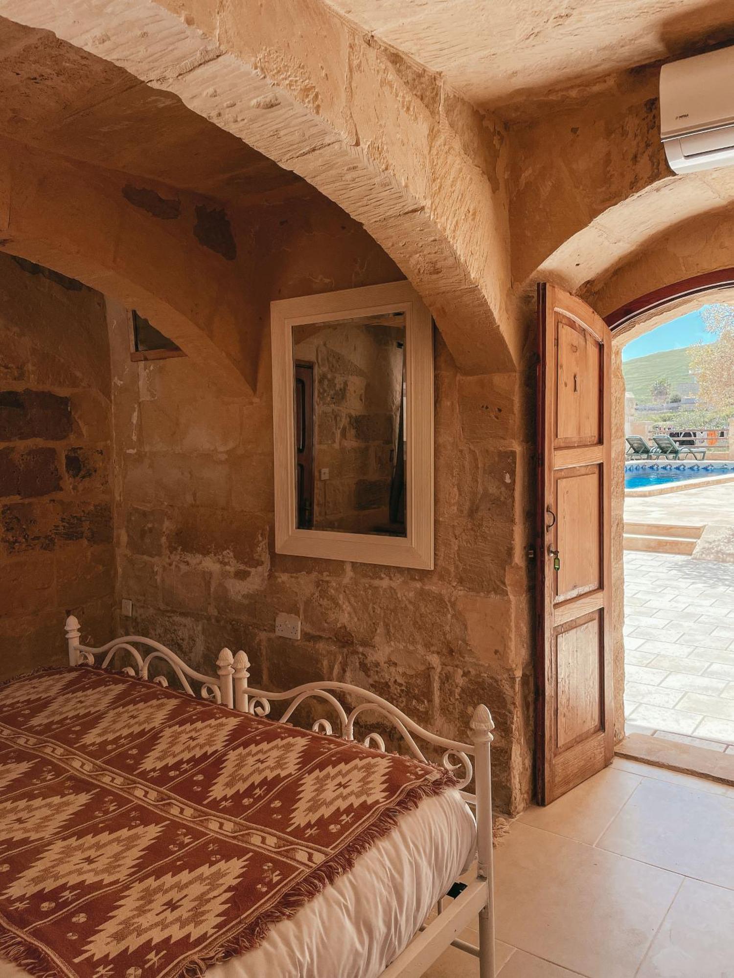 Soluna Boutique Guesthouse Ghasri  Bagian luar foto