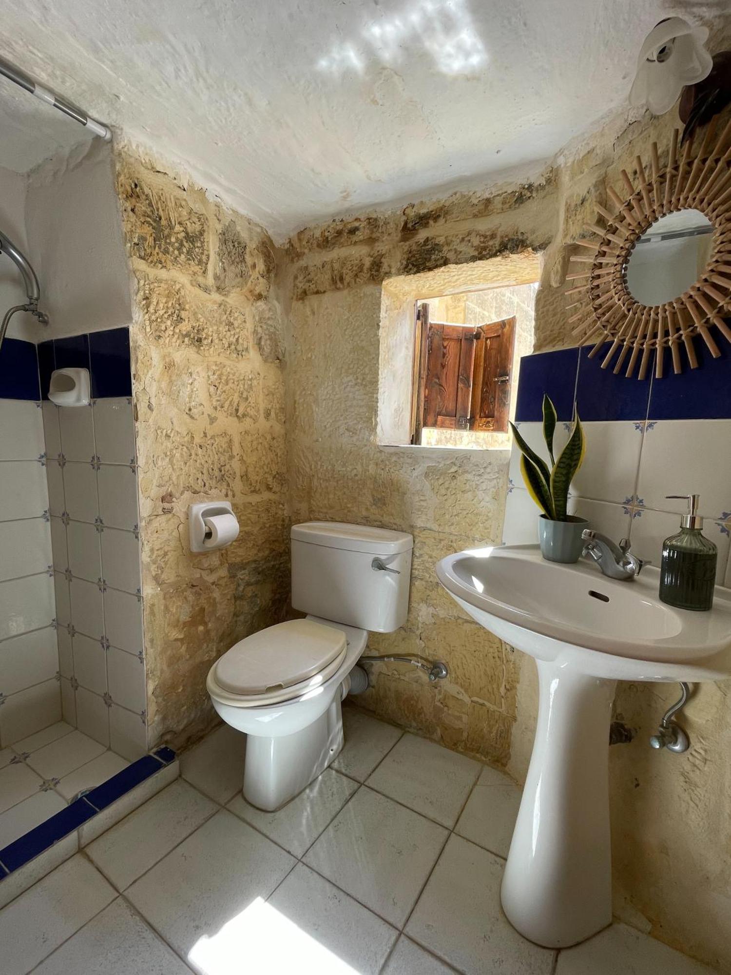 Soluna Boutique Guesthouse Ghasri  Bagian luar foto