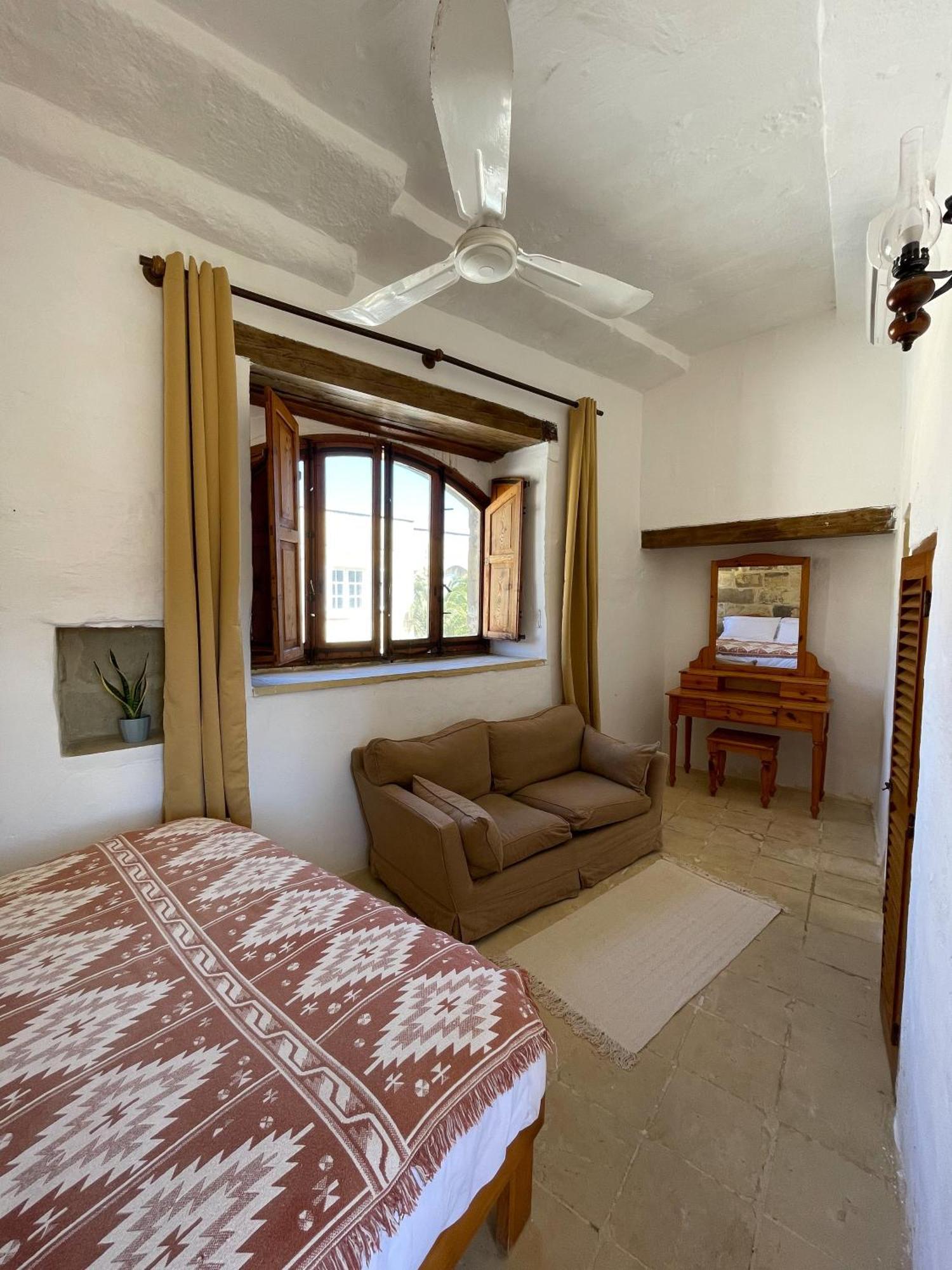 Soluna Boutique Guesthouse Ghasri  Bagian luar foto