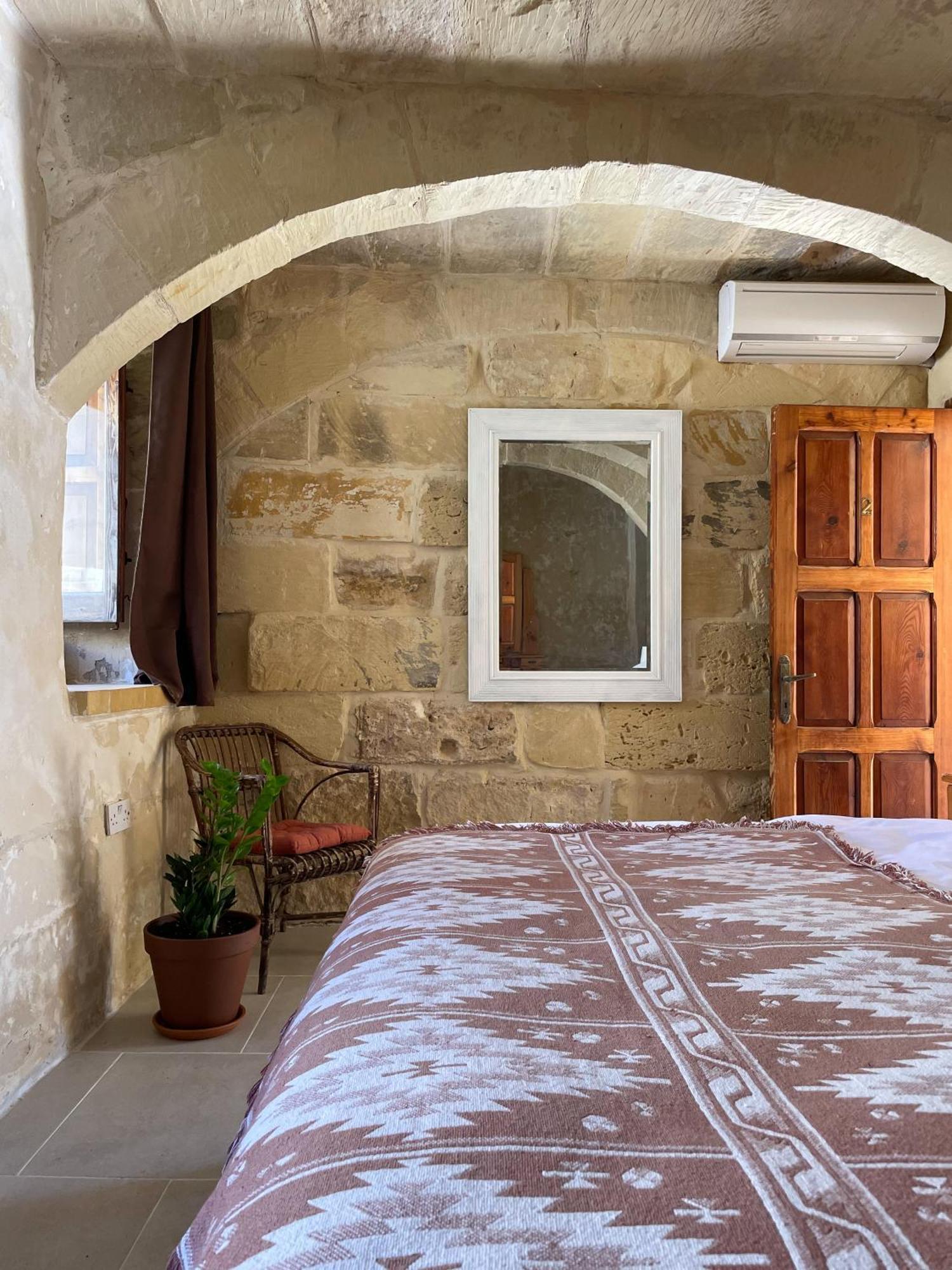 Soluna Boutique Guesthouse Ghasri  Bagian luar foto