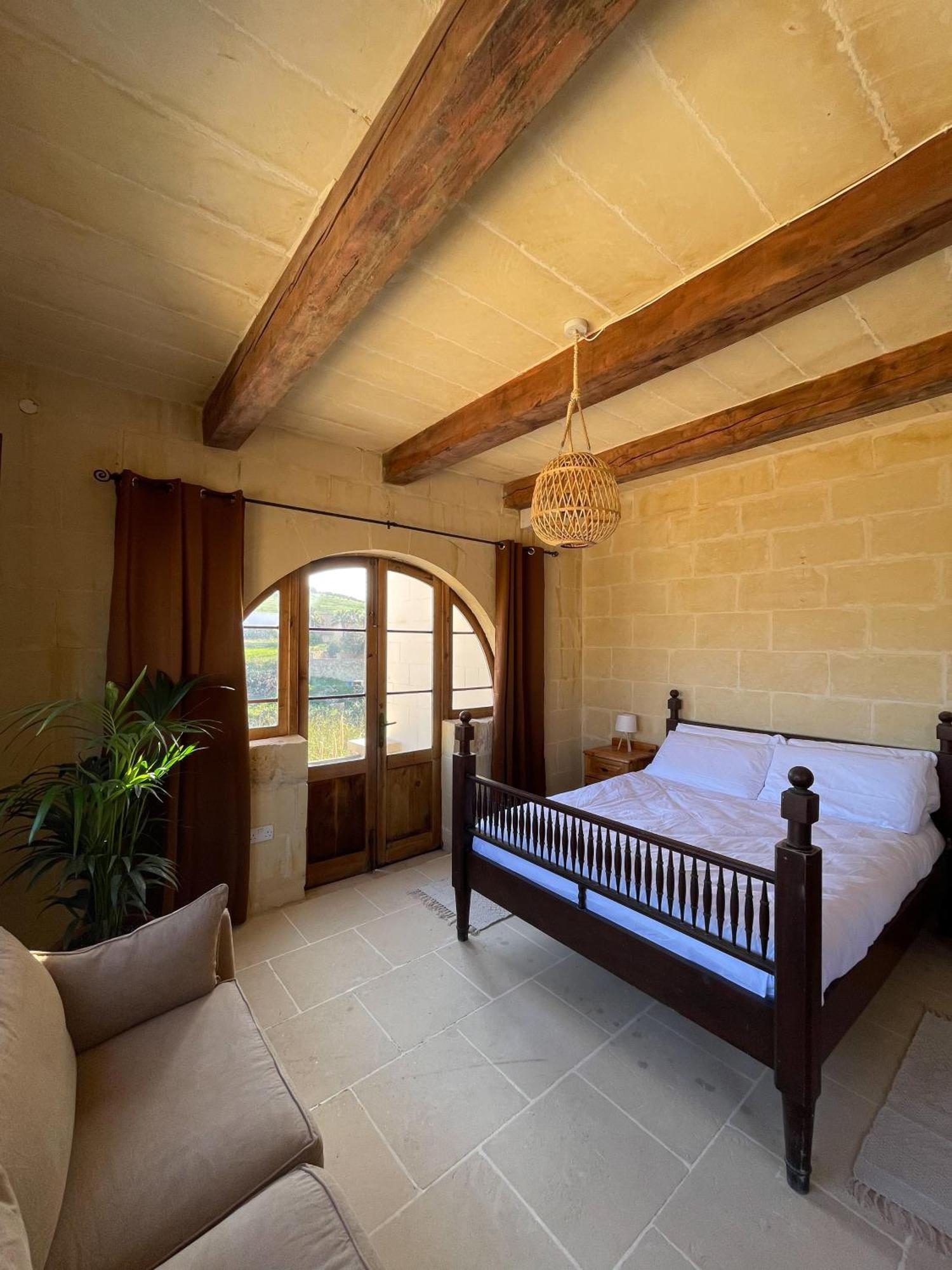 Soluna Boutique Guesthouse Ghasri  Bagian luar foto