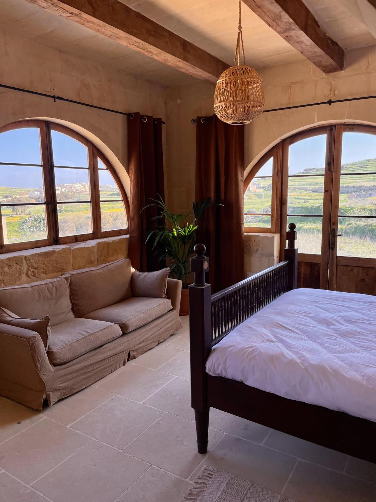 Soluna Boutique Guesthouse Ghasri  Bagian luar foto